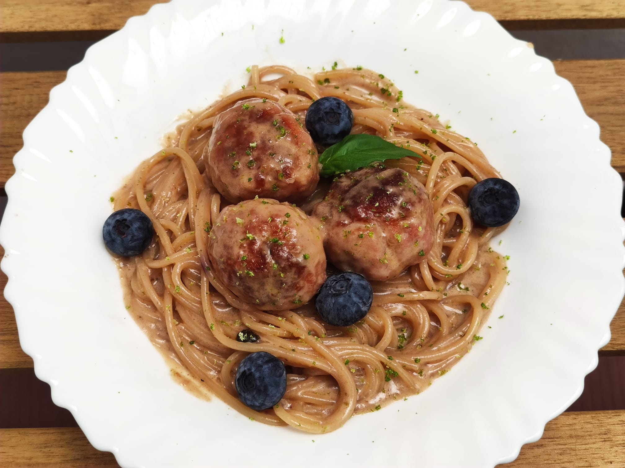 Pasta a la lima y berries